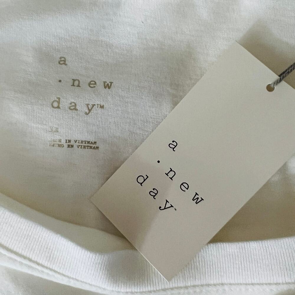 A New Day White V Neck T Shirt Size 3X Plus Cotton Short Sleeve Relaxed Fit NWT - Picture 7 of 9